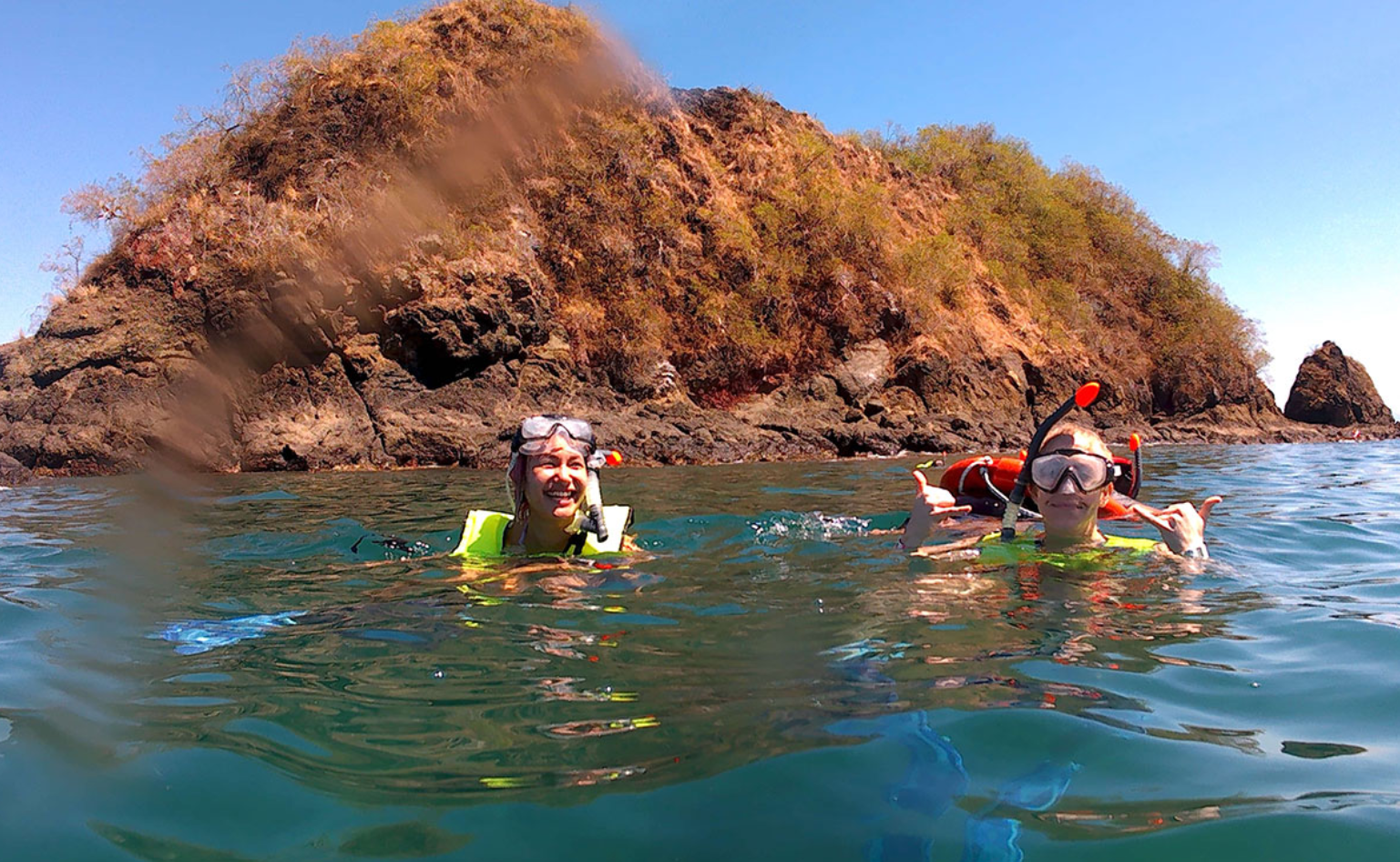 Isla Tortuga Snorkling Tour - Image 2