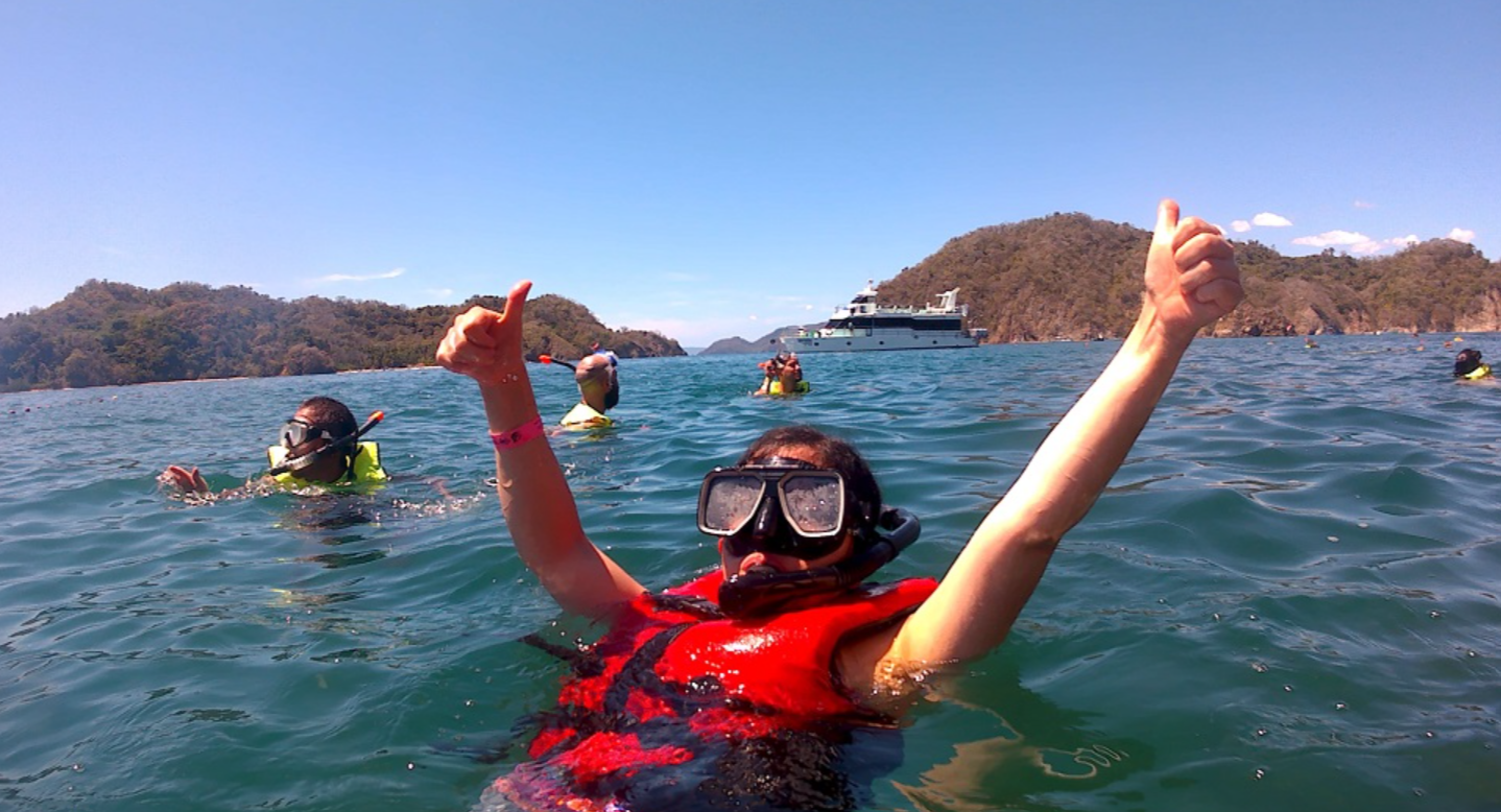 Isla Tortuga Snorkling Tour - Image 3