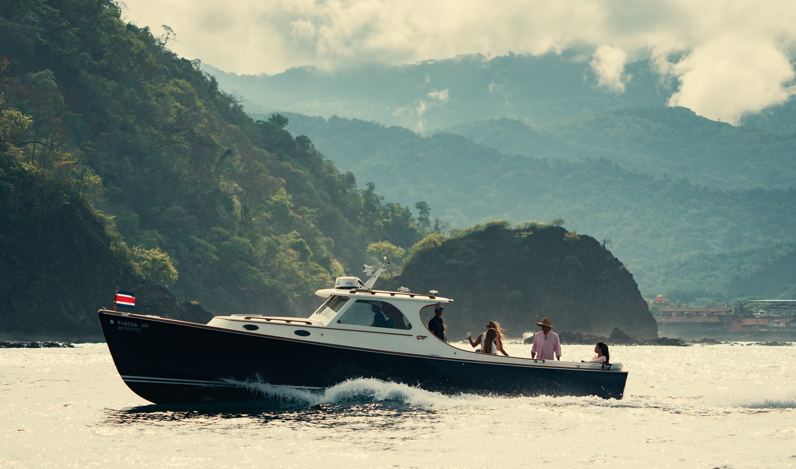 Private Isla Tortuga Boat Tour - Image 5